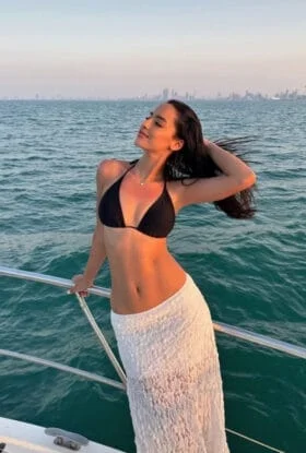 Russian Escorts in Tilak Nagar