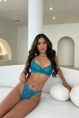 Russian Escorts in Avantika