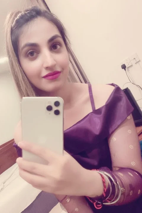 Laila 4
