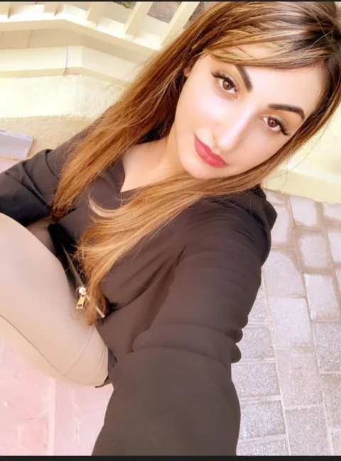 Laila 6